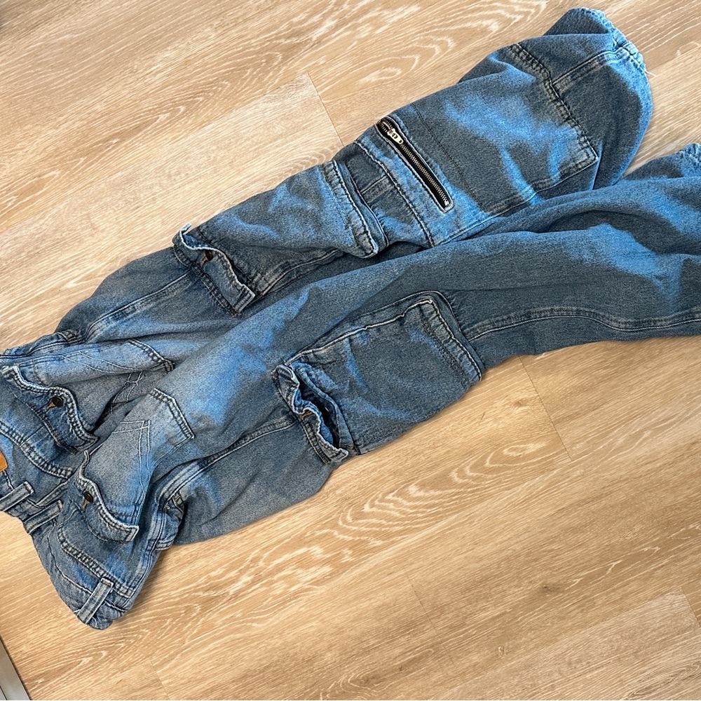 BDG Light Blue Denim Jeans - Picture 3 of 3